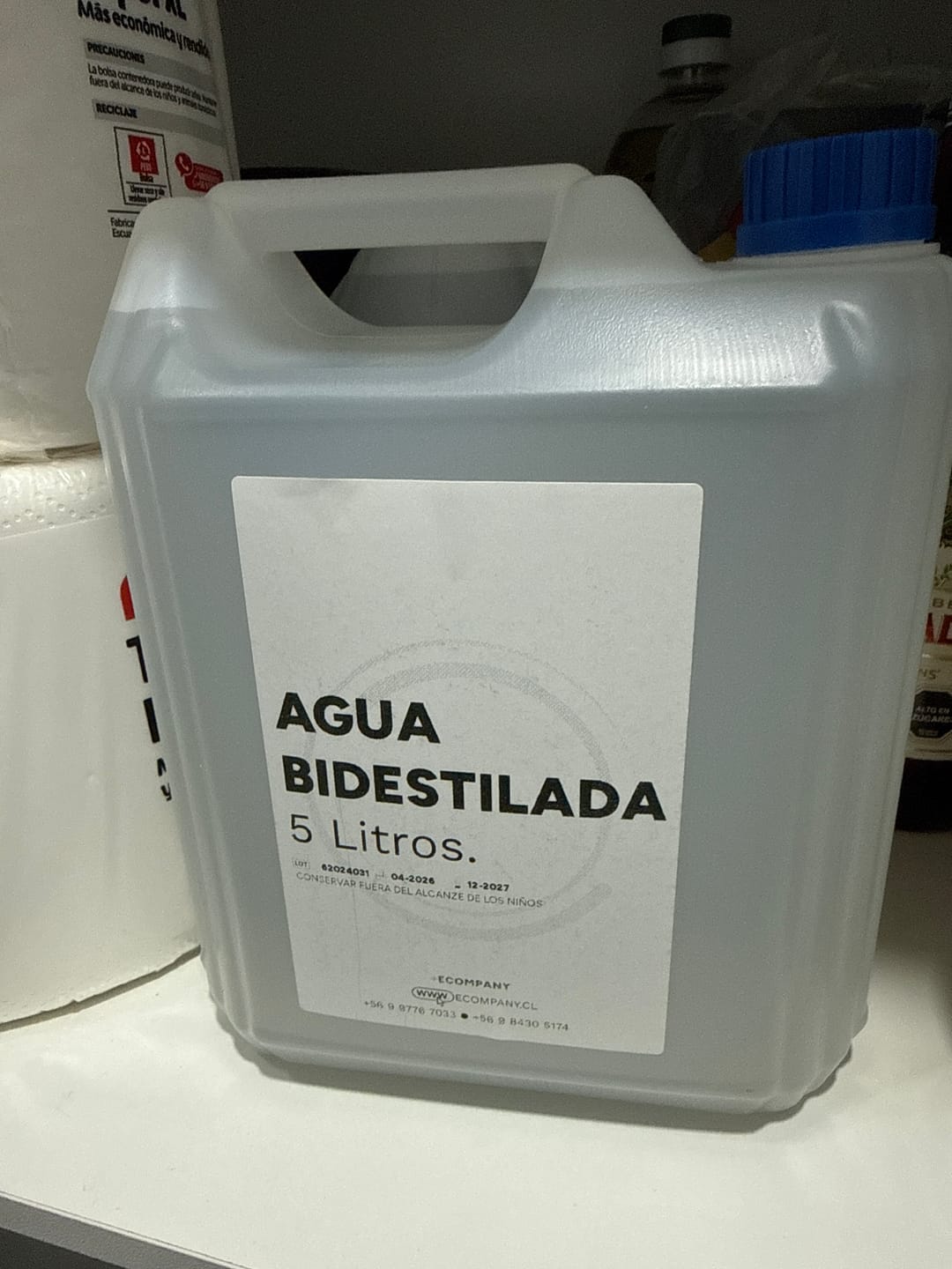 Customer photo review of Agua calidad Bidestilada - Para equipos médicos