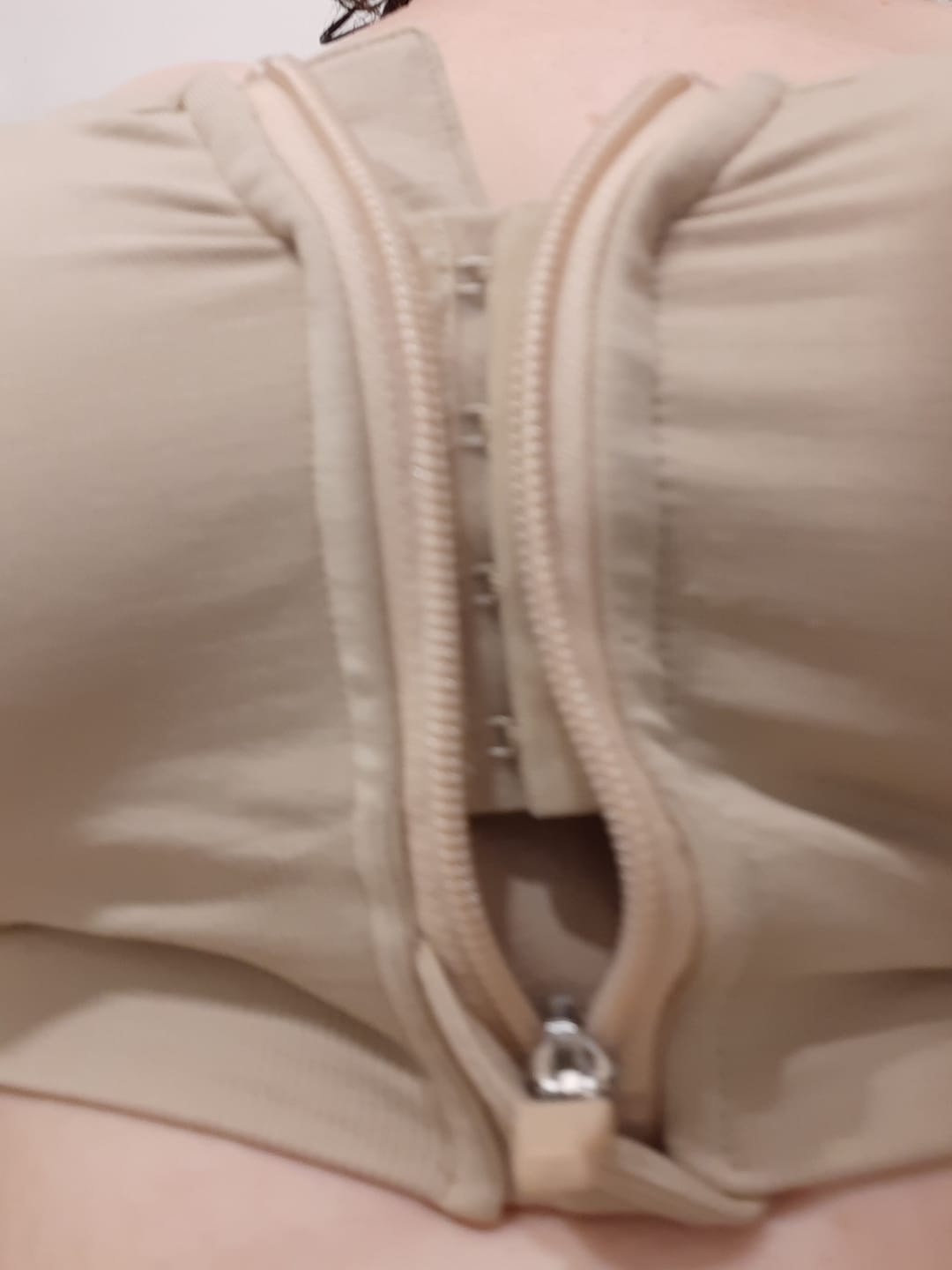 Customer photo review of AlignMe Zipper Posture Sports Bra For Women