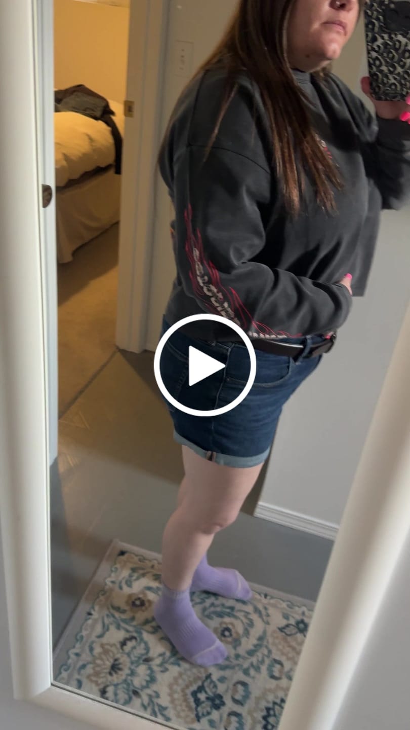 Customer video review of Pussy Power Long Sleeve