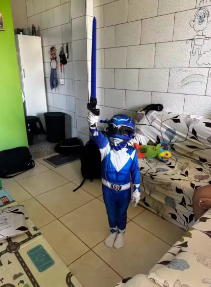 Customer photo review of Kinder Superheld Kostüm Ranger | Fantasie Rollenspiel Anzug