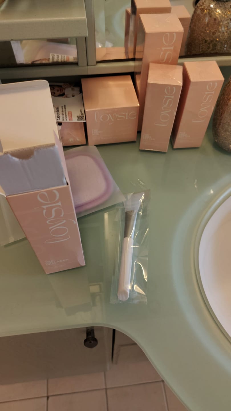 Customer photo review of Il Kit Essenziale | Skincare Completa