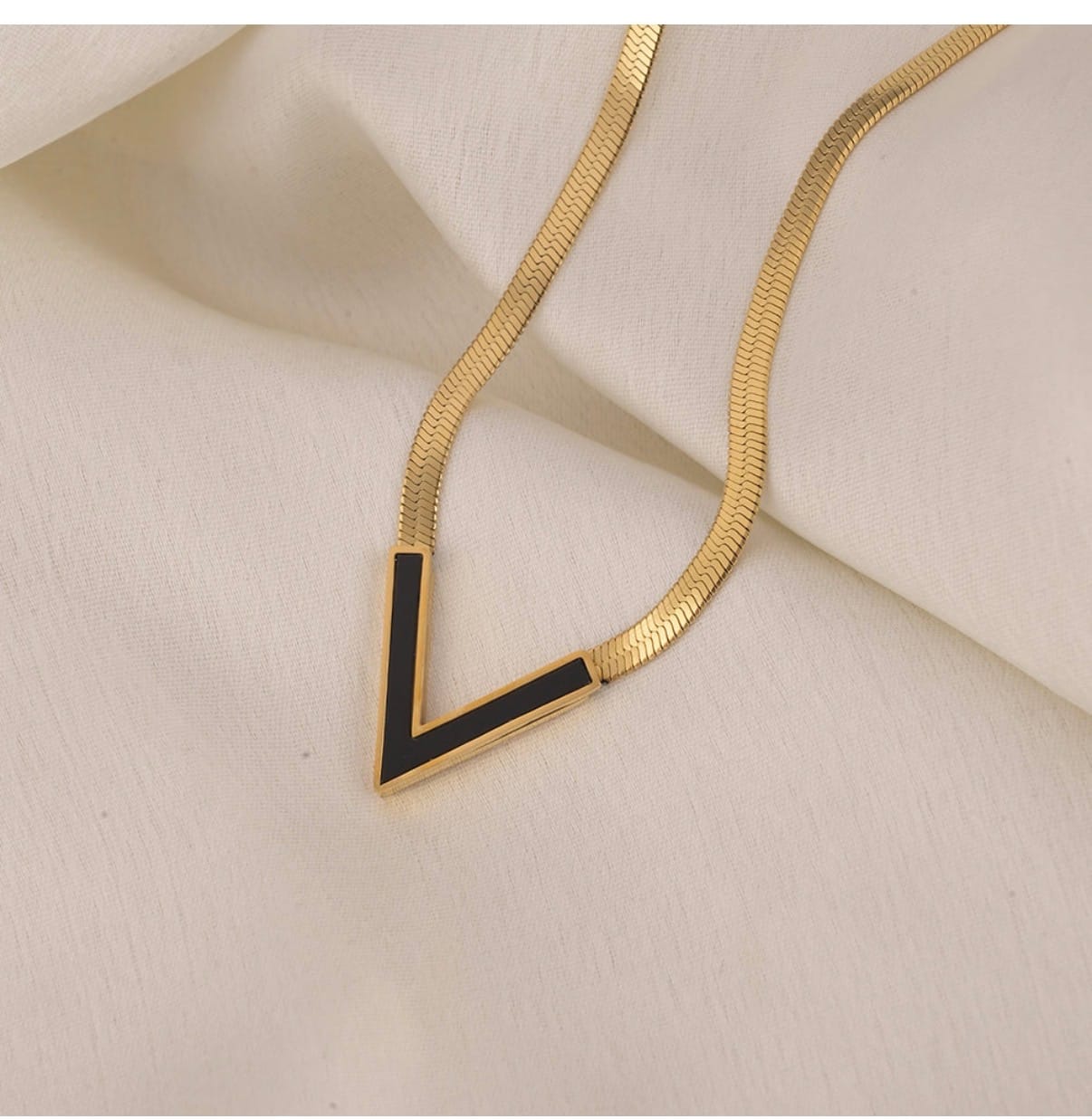 Customer photo review of Black Vixen Necklace