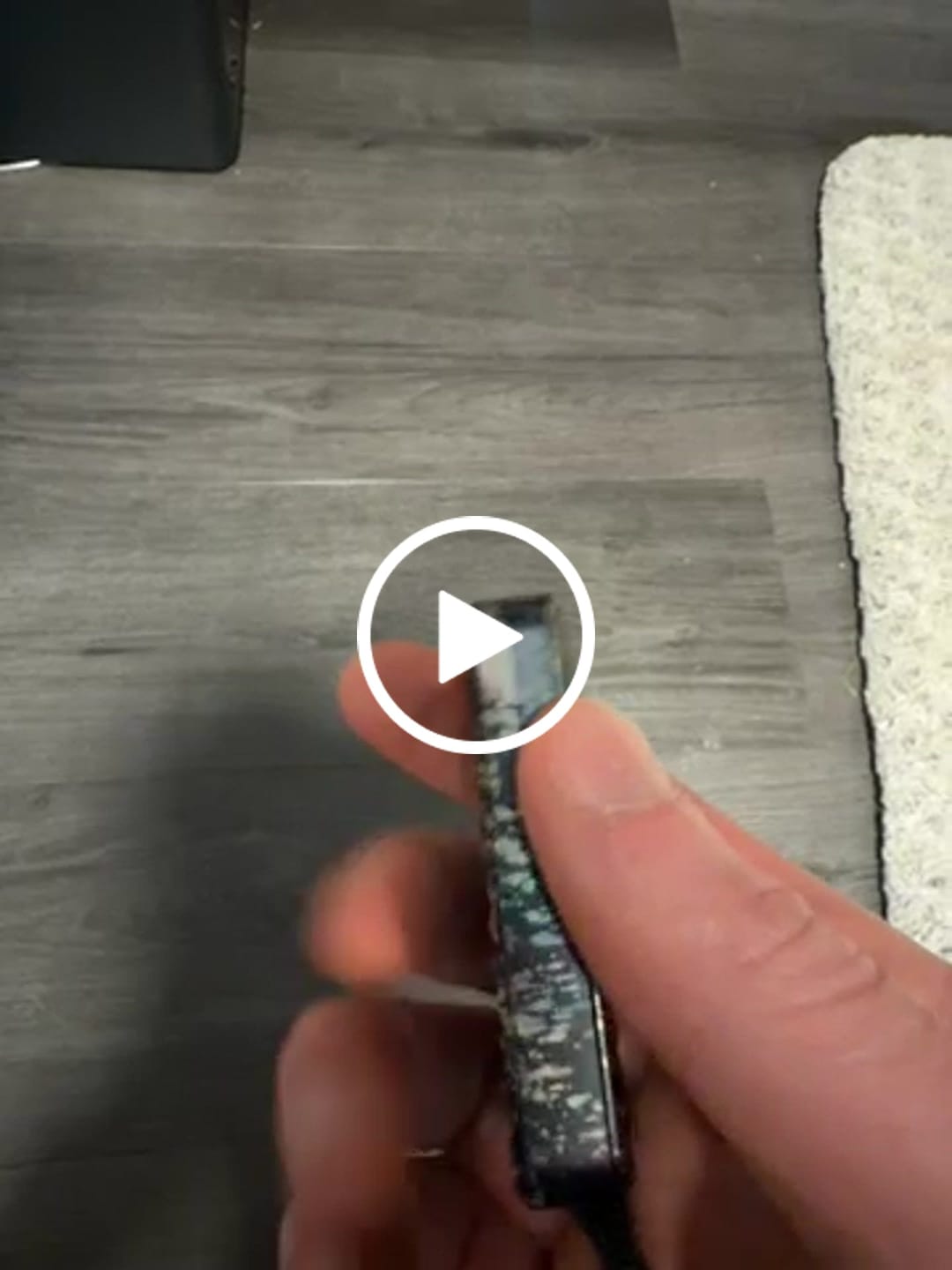 Customer video review of Rivery MFG Nebula Zero – Original Pattern, 6061 Aluminum, Retractable Blade – Made in USA