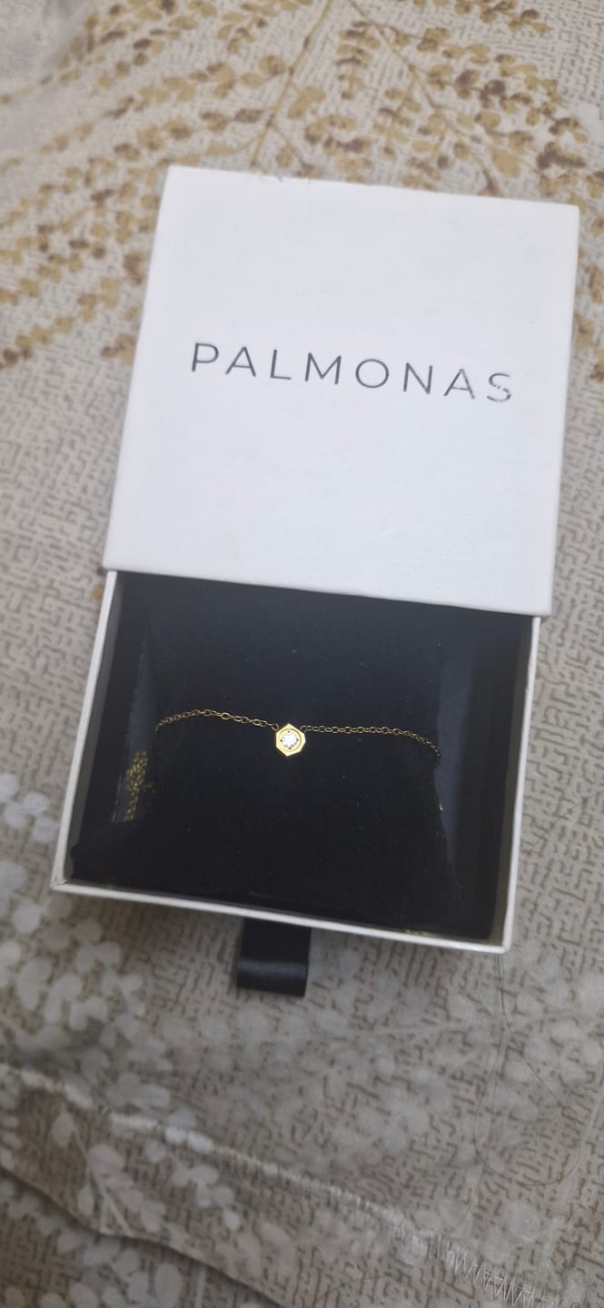Customer photo review of White Gemstone Gold Chain Necklace