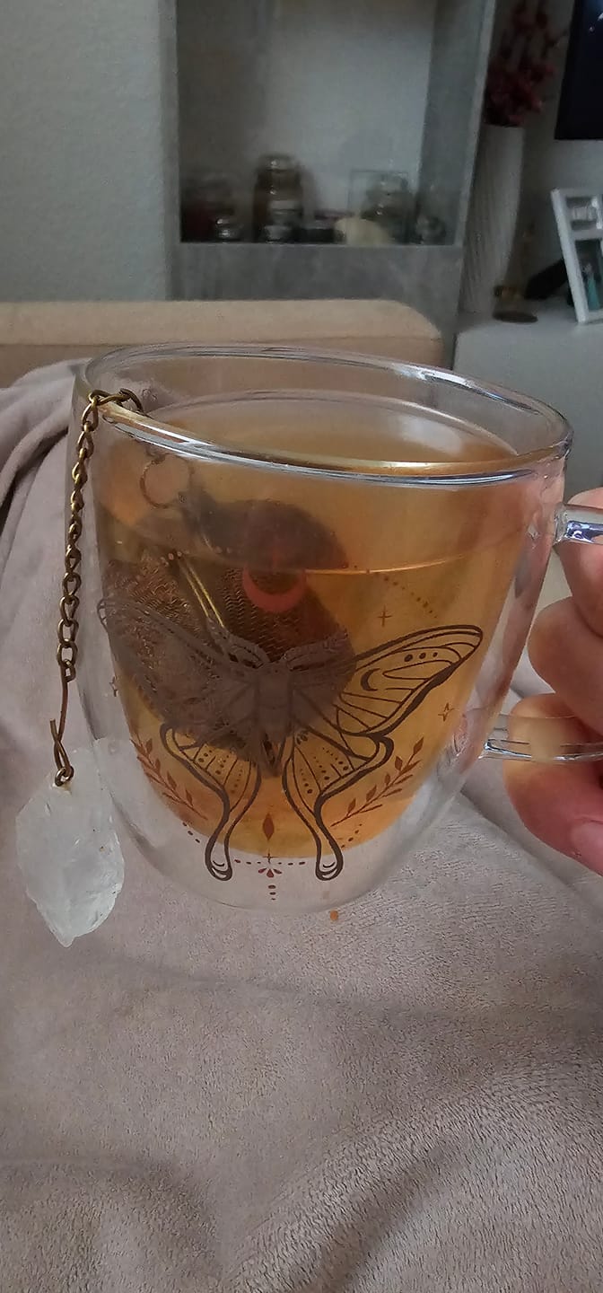 Customer photo review of Spellbooks – Früchtetee mit gerösteter Ananas Geschmack | Limitierter Booklover Tee
