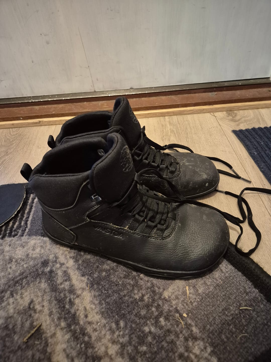 Customer photo review of Vaistoa Uoma 2 | Barefoot Trekking Boots