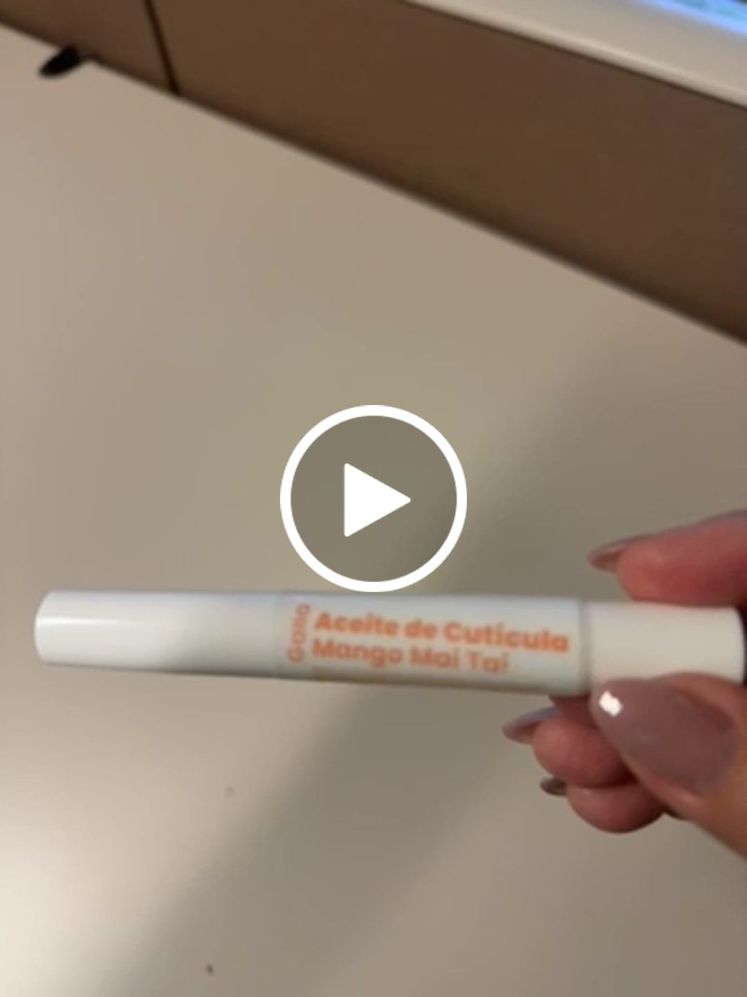 Customer video review of Aceite de Cutícula