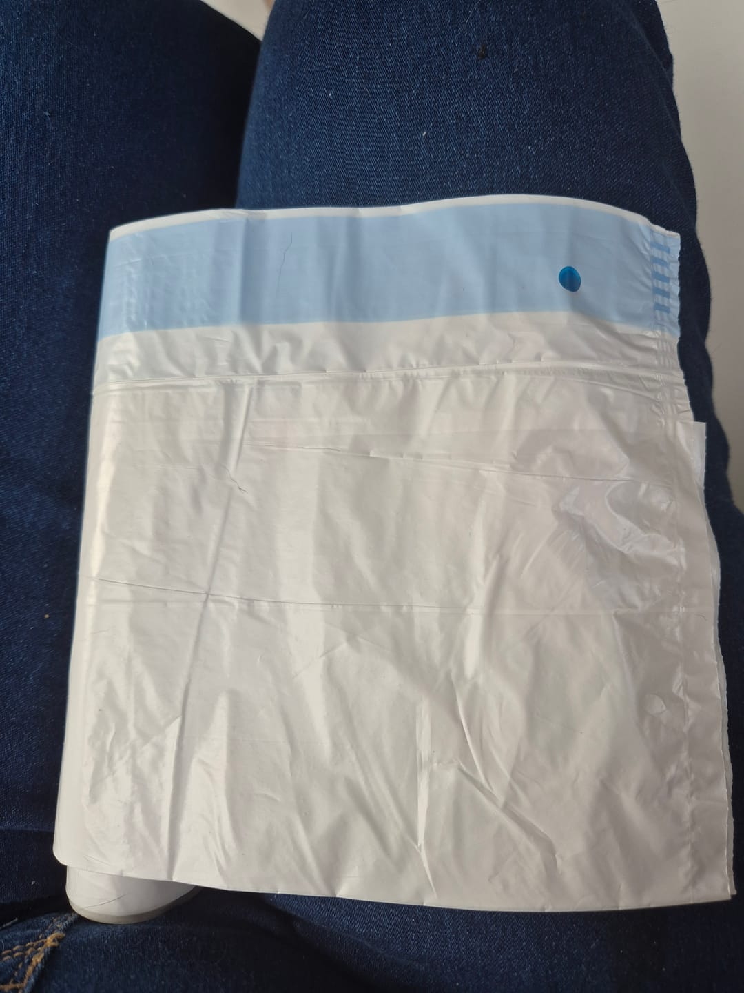 Customer photo review of Petbuds Heavy Duty Cat Litter Box Liners