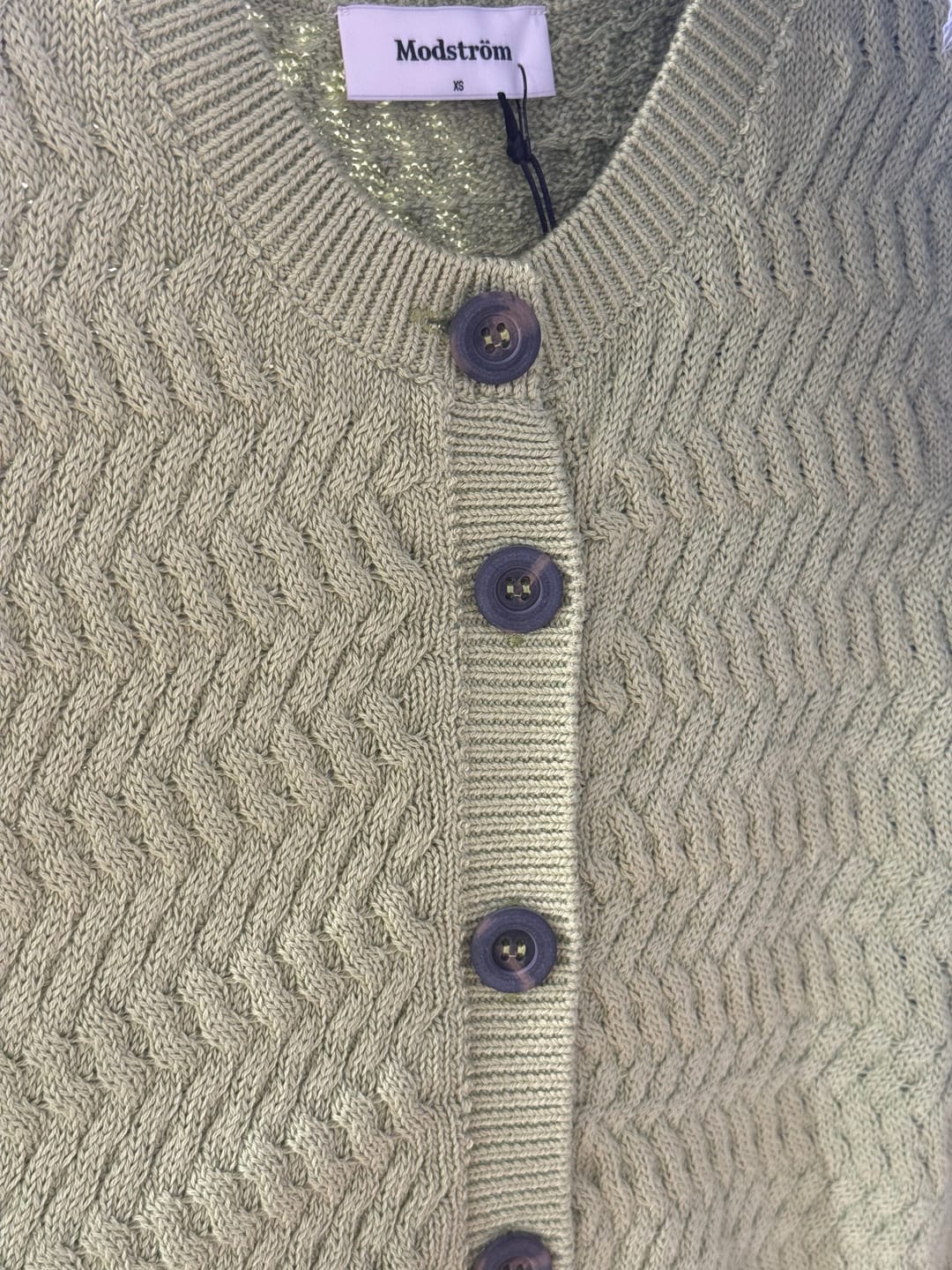 Customer photo review of ווסט נשים Ulva Knit Sleeveless