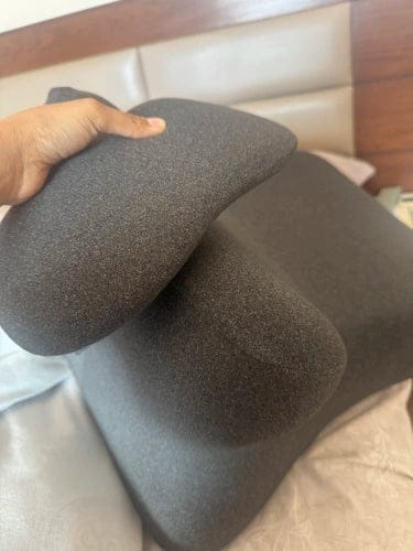 Customer photo review of Zyra - Sweet Spot Comfort Pillow