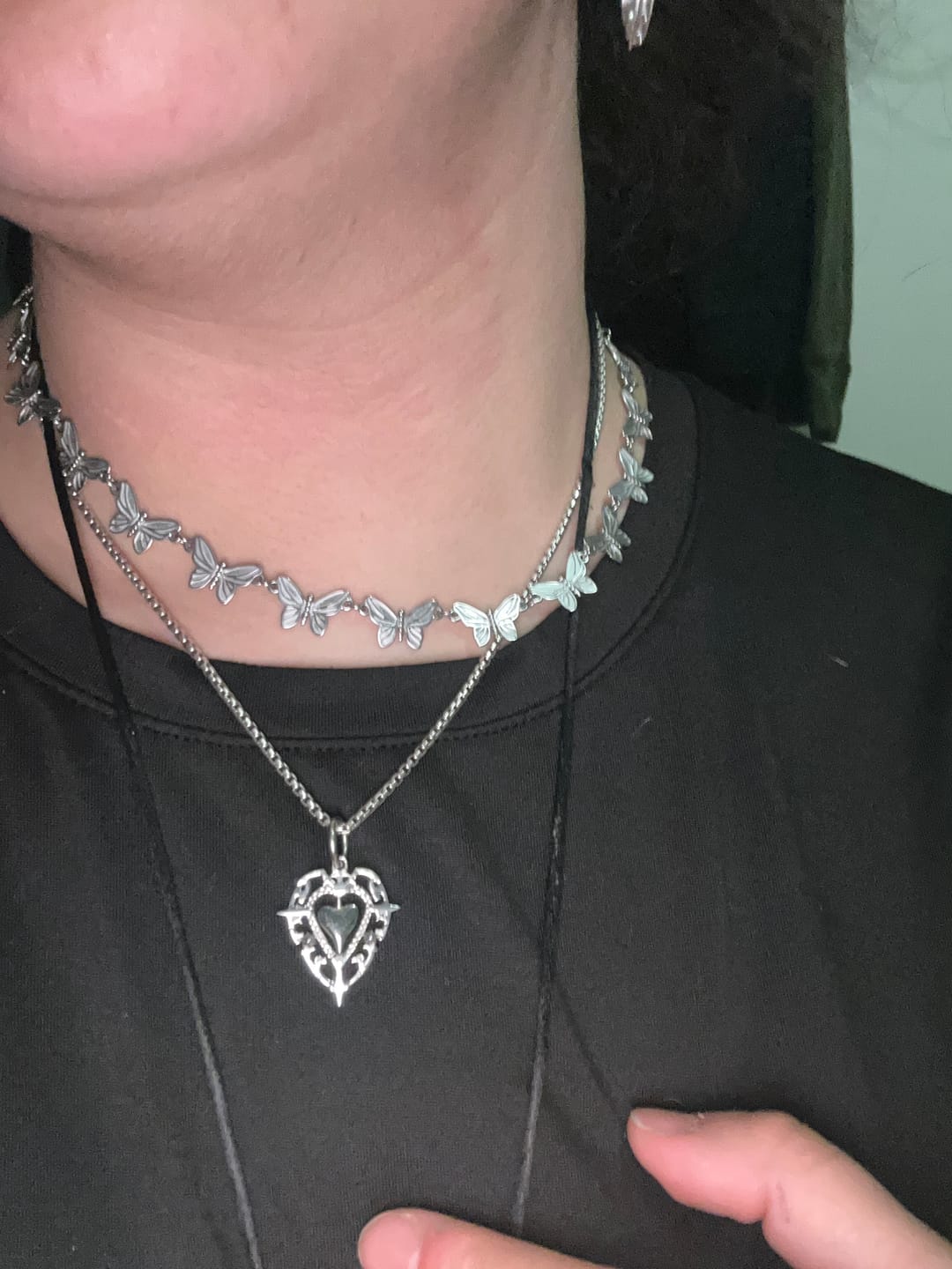 Customer photo review of ANTIQUE HEART PENDANT