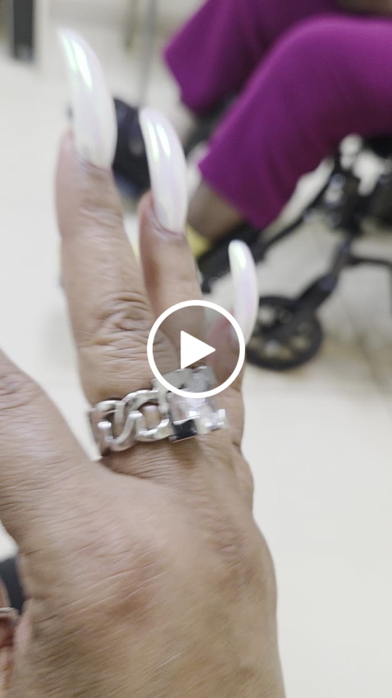 Customer video review of LuxeLink Glass Square Ring