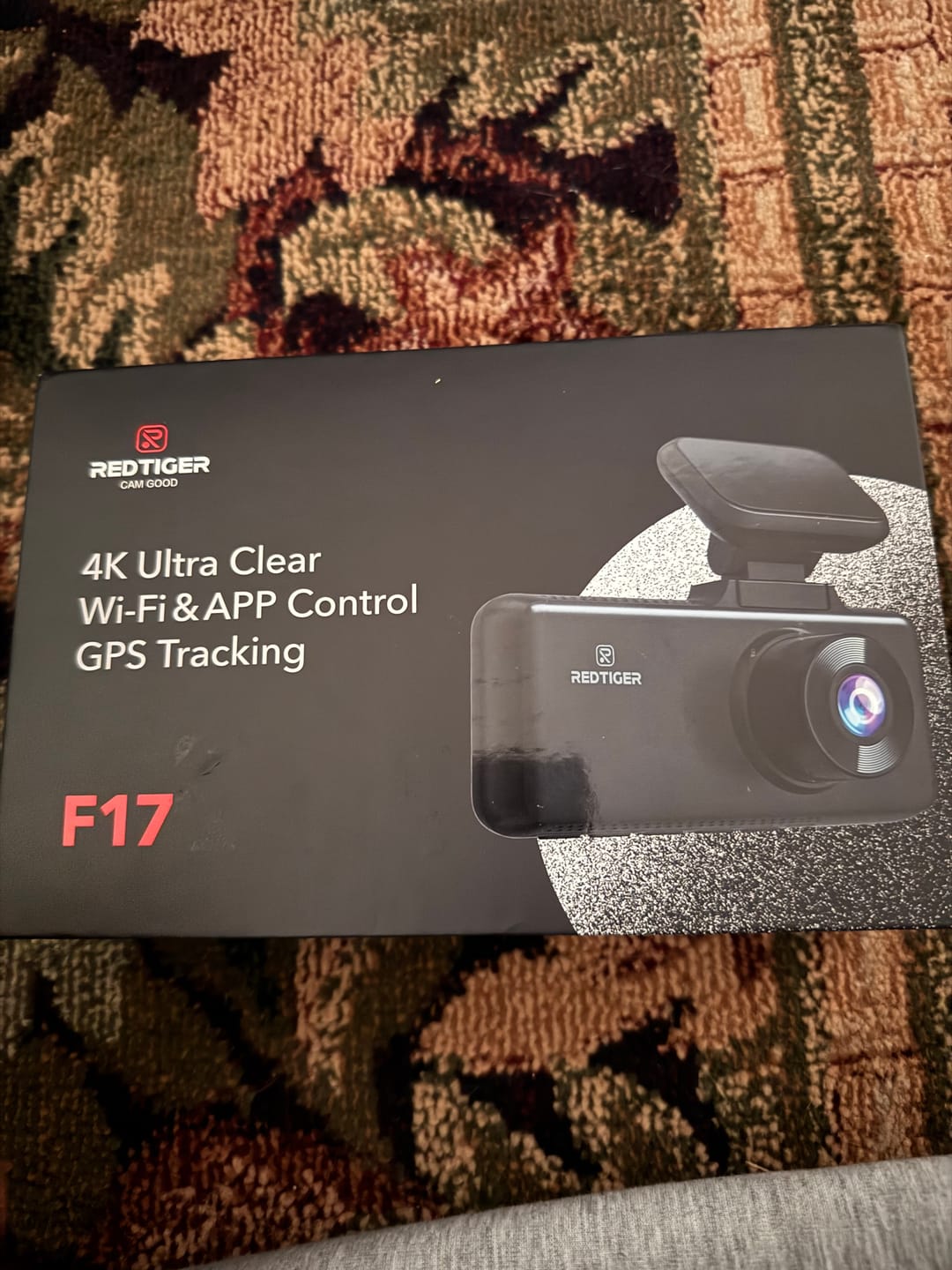 Customer photo review of Redtiger F17  3-Channel 5G Wifi Dash Cam