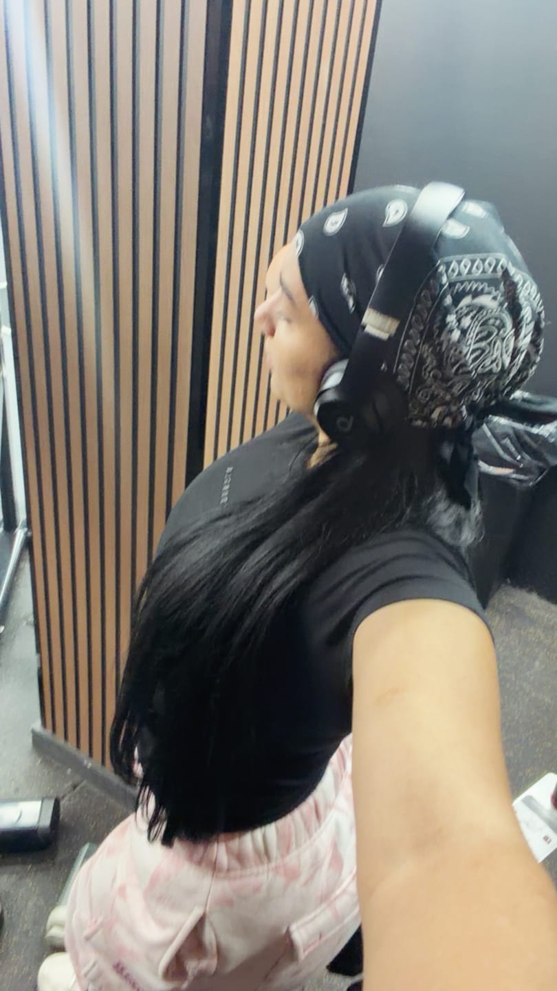 Customer photo review of W446 - Curve Seamless Compression Top - New Colors