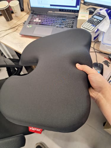 Customer photo review of Rab- Memory Foam Portable Tailbone Cushion