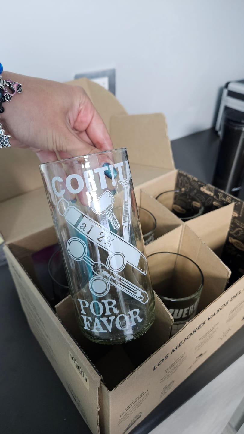 Customer photo review of Dentistas - Juego de 6 Vasos de 500 ml
