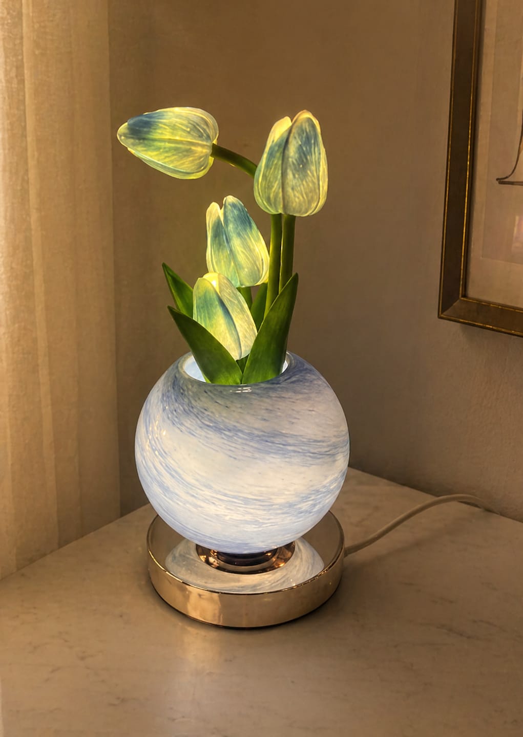 Customer photo review of Lampara LED de Tulipanes
