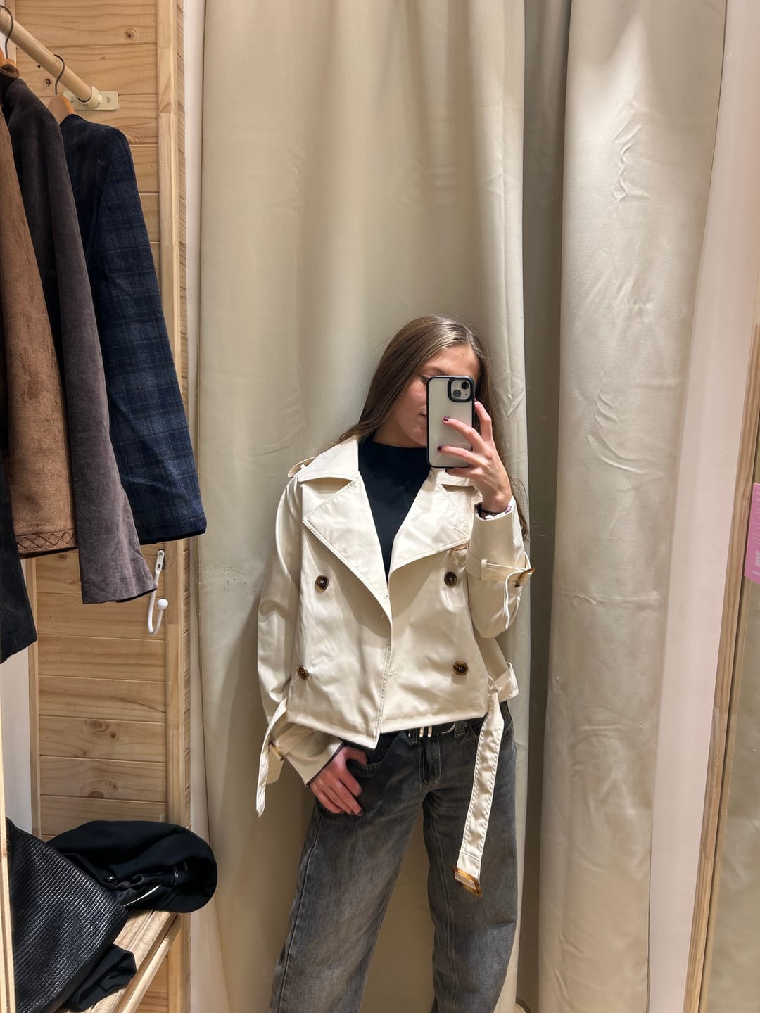 Customer photo review of Trench Corto Ecru