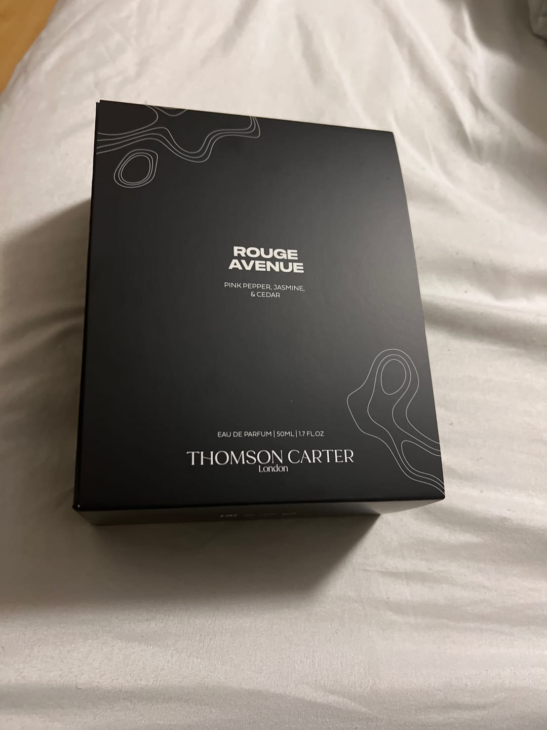 Customer photo review of Rouge Avenue | Eau de Parfum