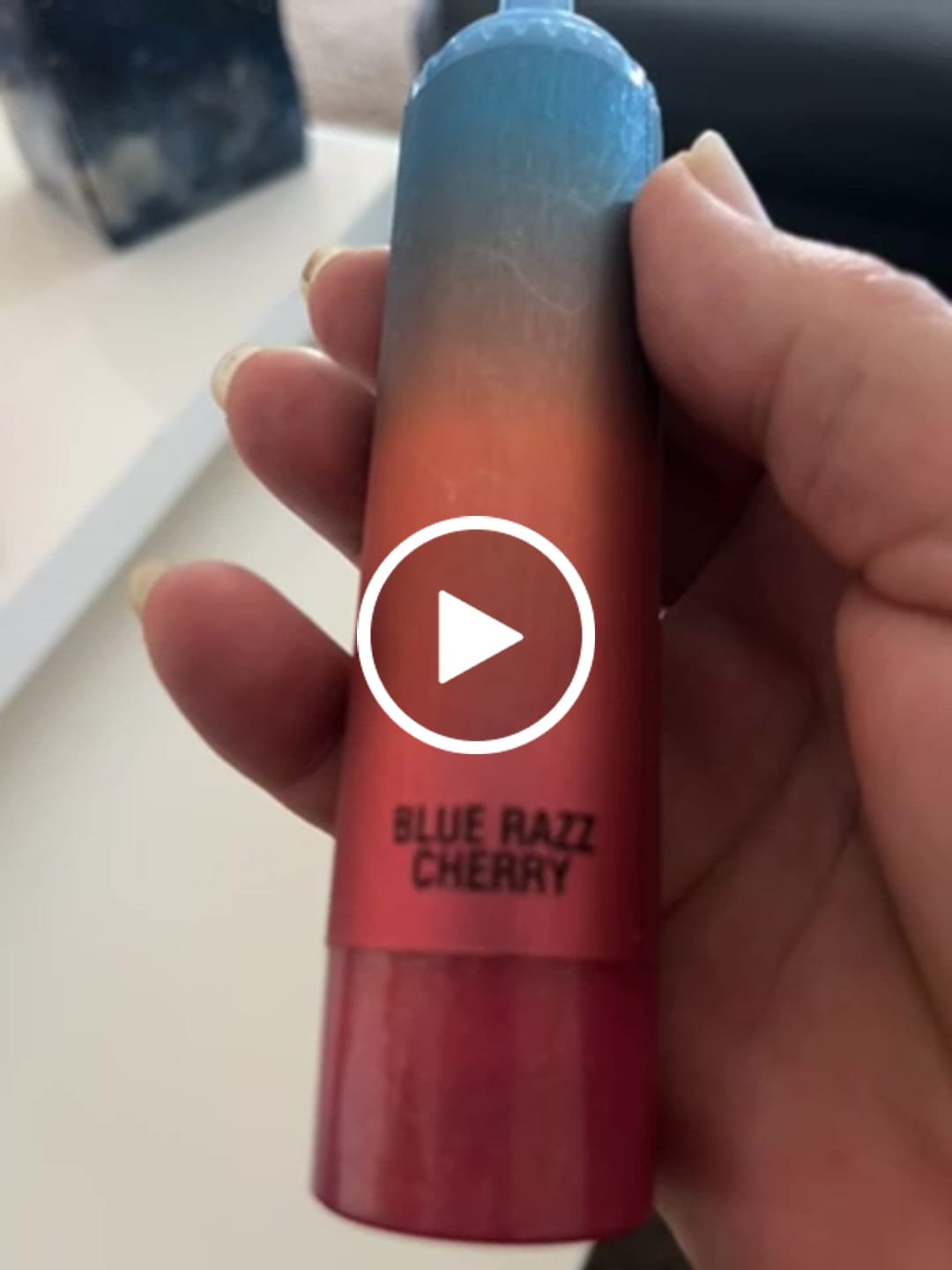 Customer video review of RandM Tornado Vape 15000- Bluerazz Cherry