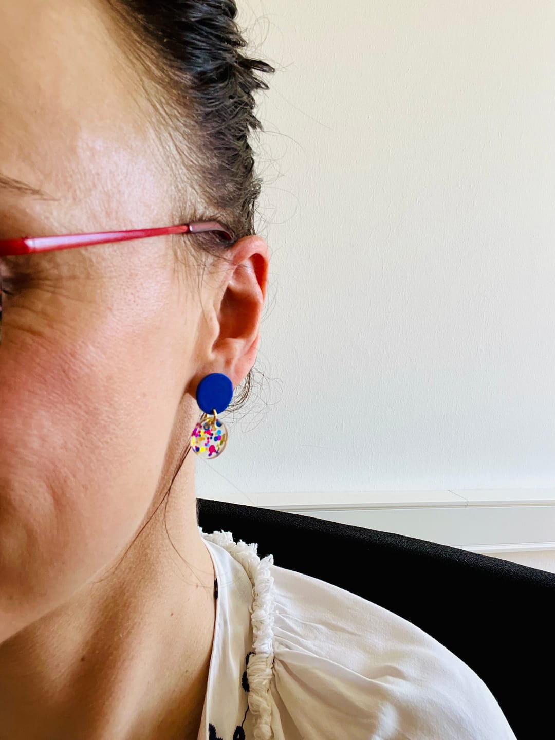 Customer photo review of Statement Ohrringe *GLITZERKONFETTI* blau/pink/ golden