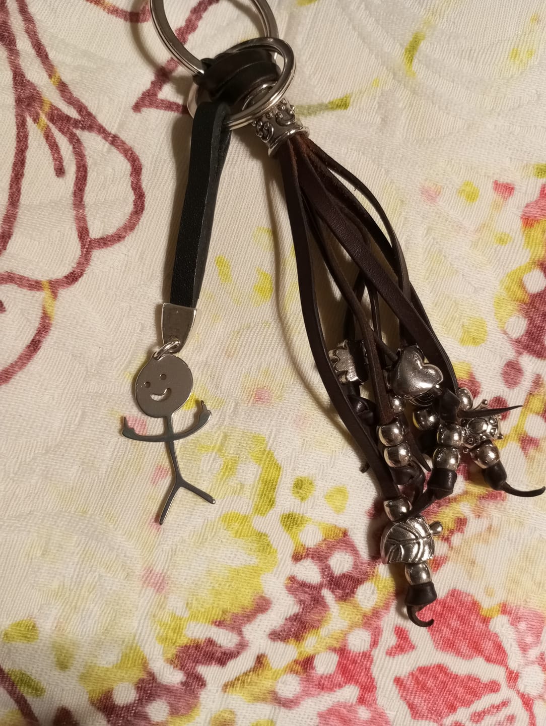 Customer photo review of QUE TE DEN · Llavero · Cuero