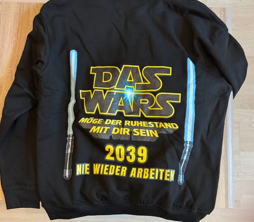 Customer photo review of DAS WARS - Premium Shirt Unisex