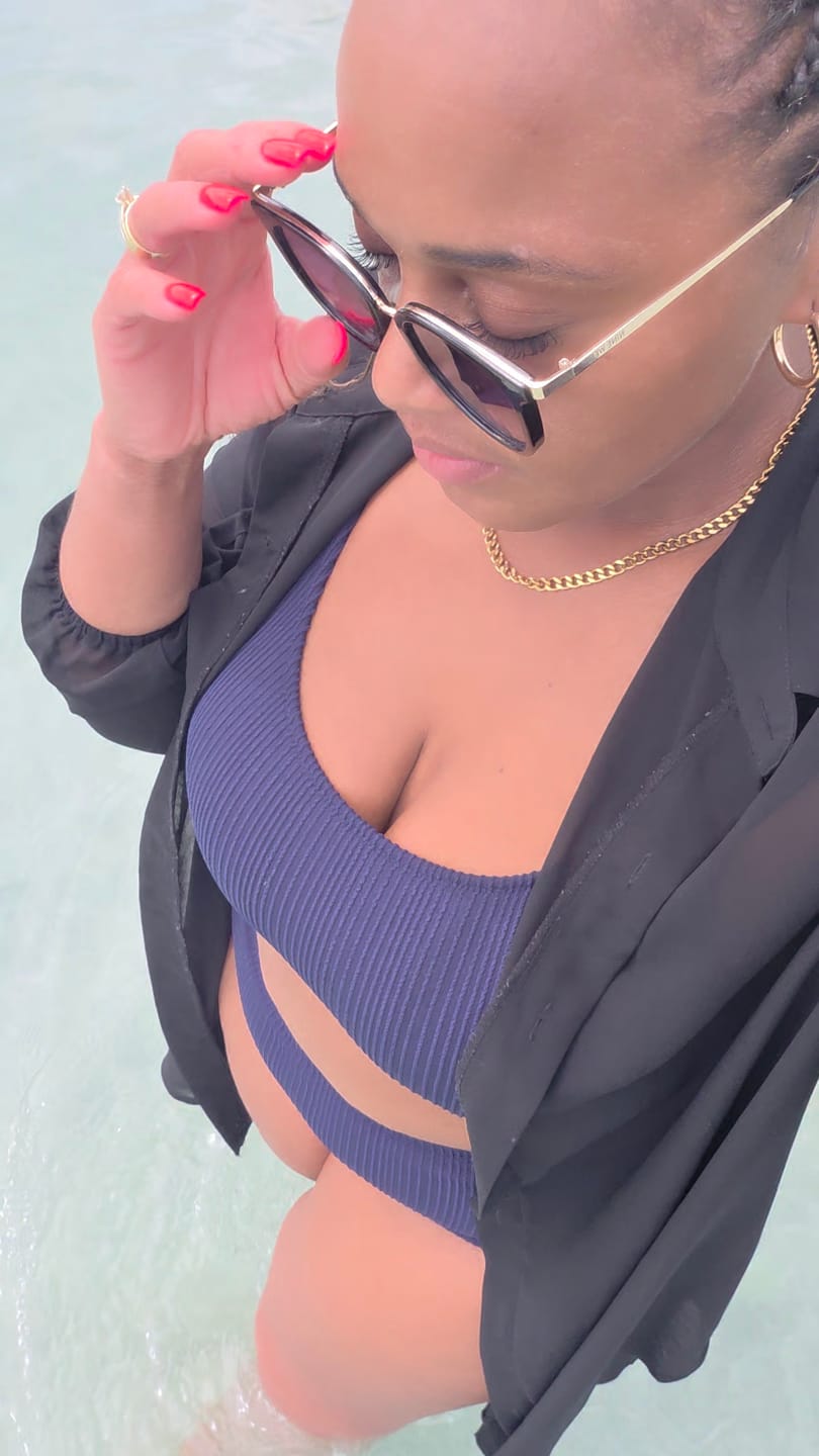 Customer photo review of Havana Link Necklace (Bundle)