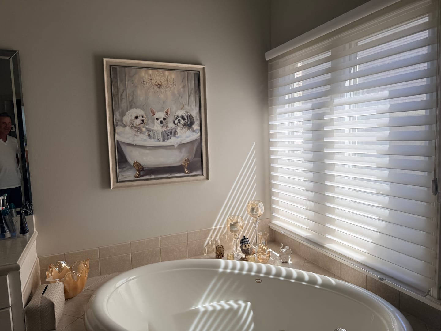 Customer photo review of Artzuzu Custom Portrait For Multi Pets - Reading in the Throne Room