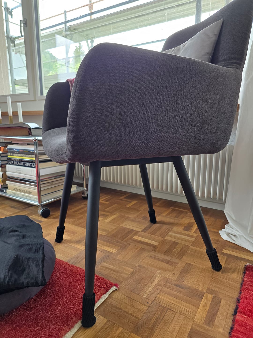 Customer photo review of Stuhlsocken Grau 4er Set