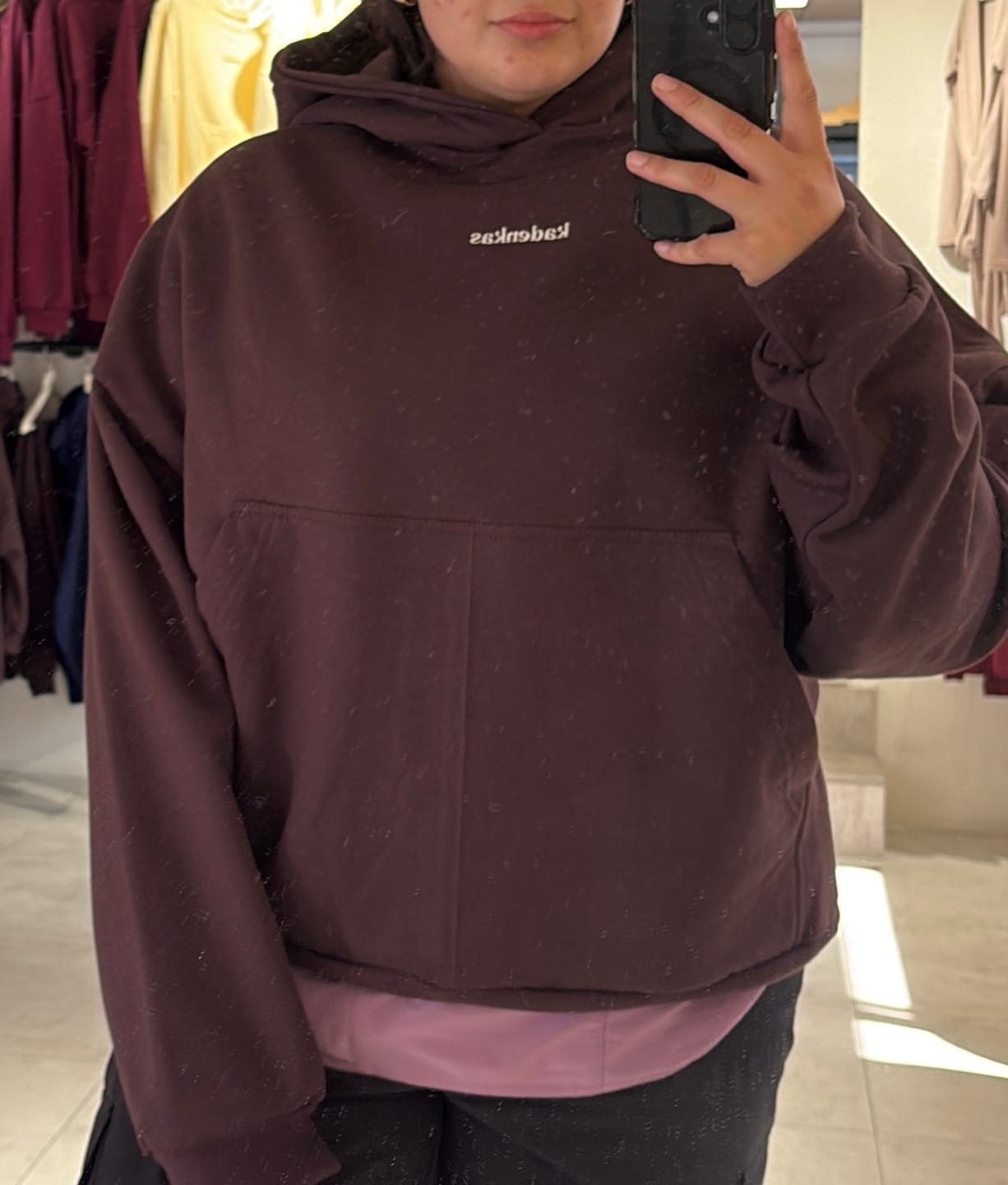 Customer photo review of POLERÓN HOODIE CAFÉ - OVERSIZE CON GORRO LOGO BORDADO