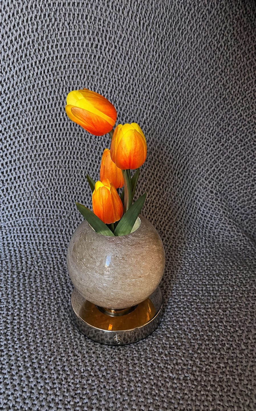 Customer photo review of Lampara LED de Tulipanes