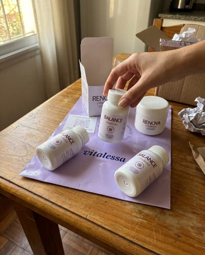 Reseña con foto de un cliente sobre BALANCE - Cápsulas de equilibrio en menopausia