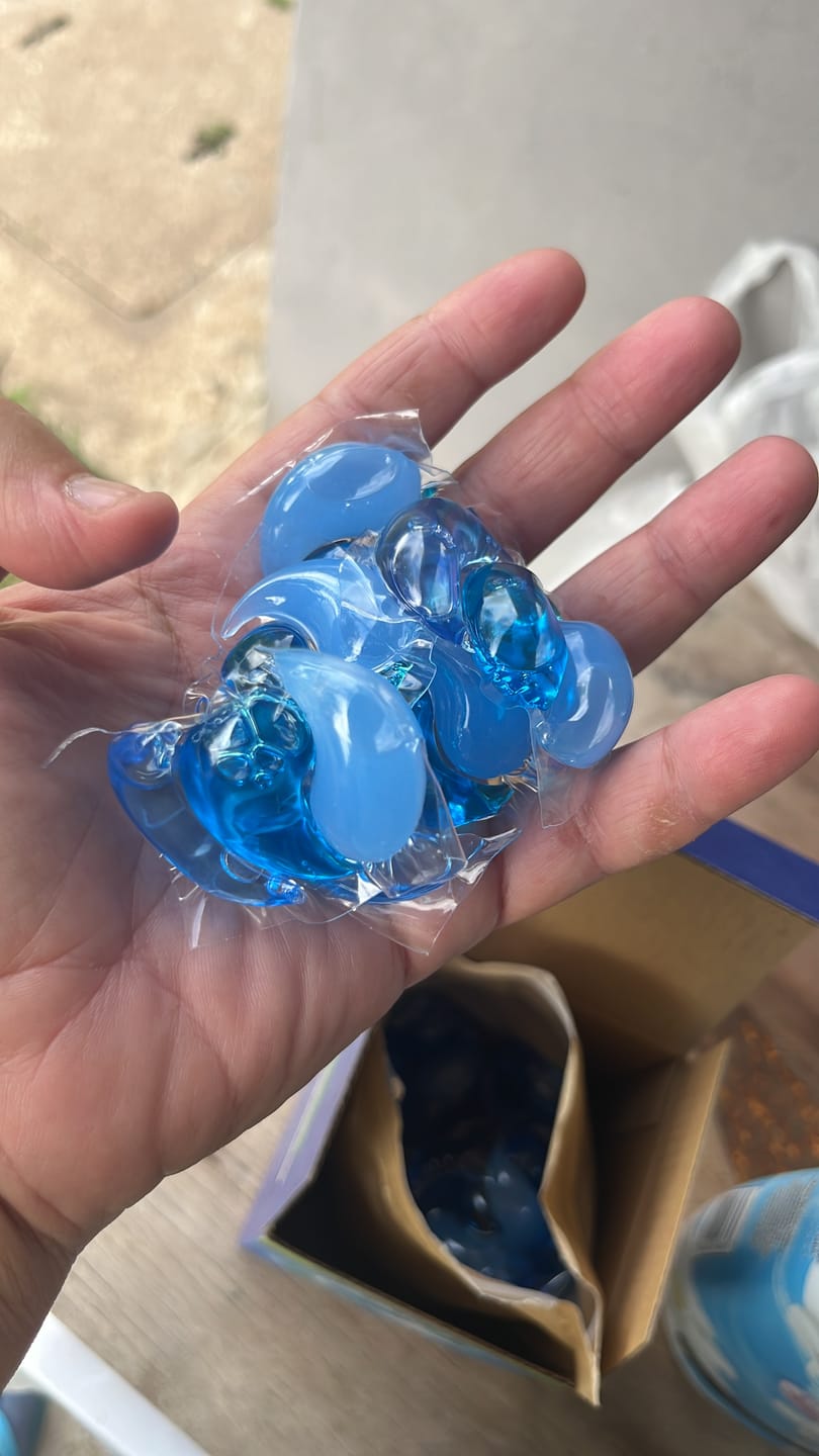 Customer photo review of Capsulas Tuki Ecológicas ♻️ 2en1 con Jabón y Suavizante