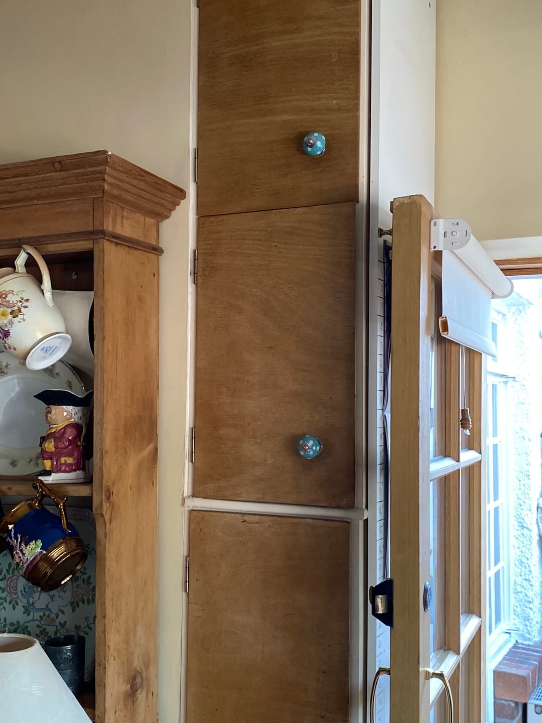 Customer photo review of Ceramic Cupboard Door Knobs Turquoise with White Spots