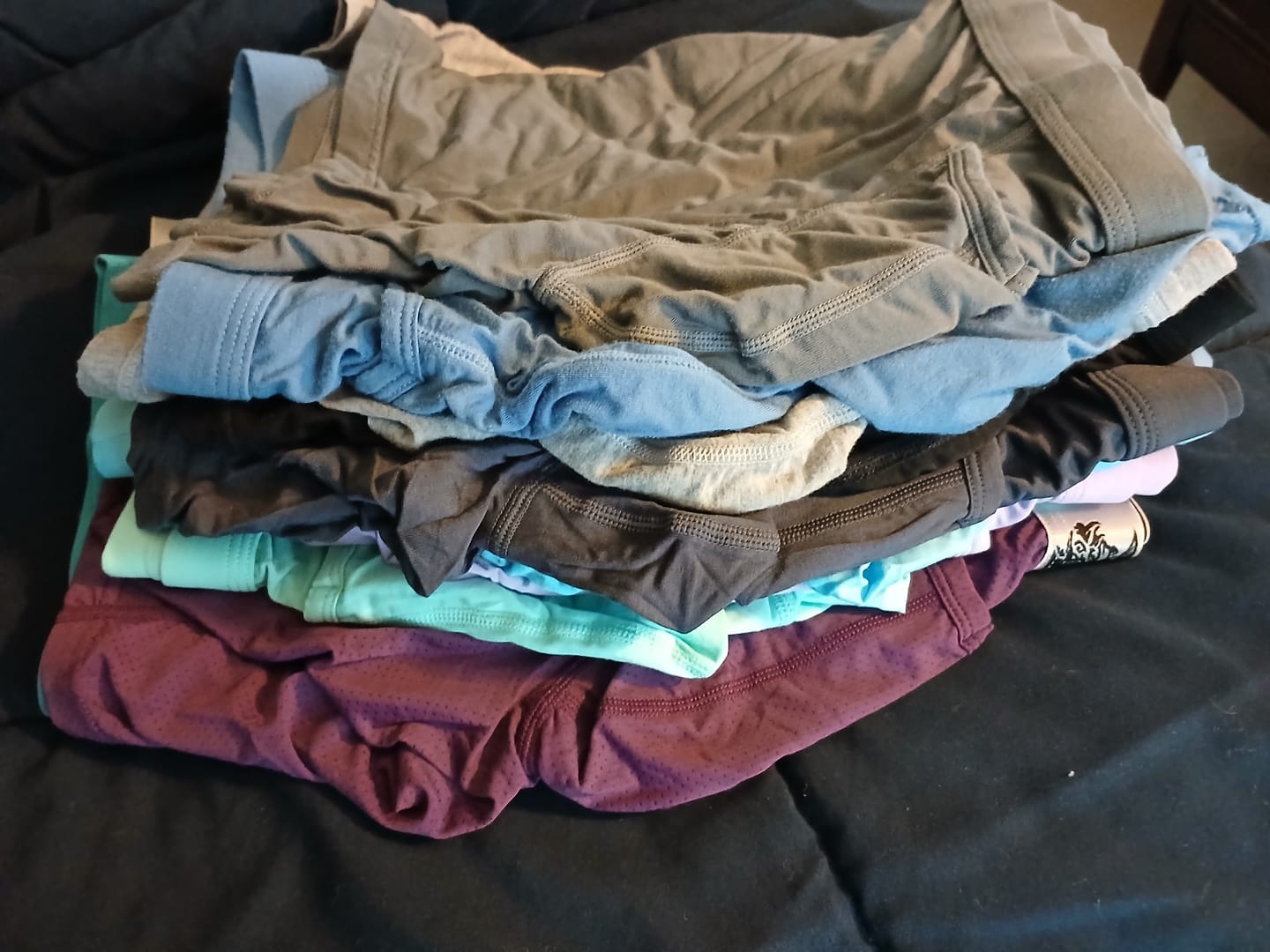 Customer photo review of Modal 7in Boxer Briefs V-FLY 3pk Black/Cyan/Gray
