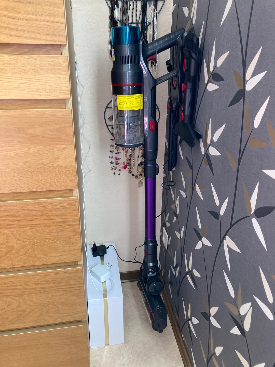 Customer photo review of Aspirateur balai V1 Pro – Moteur ultra-puissant 100 000 tr/min pour une performance exceptionnelle