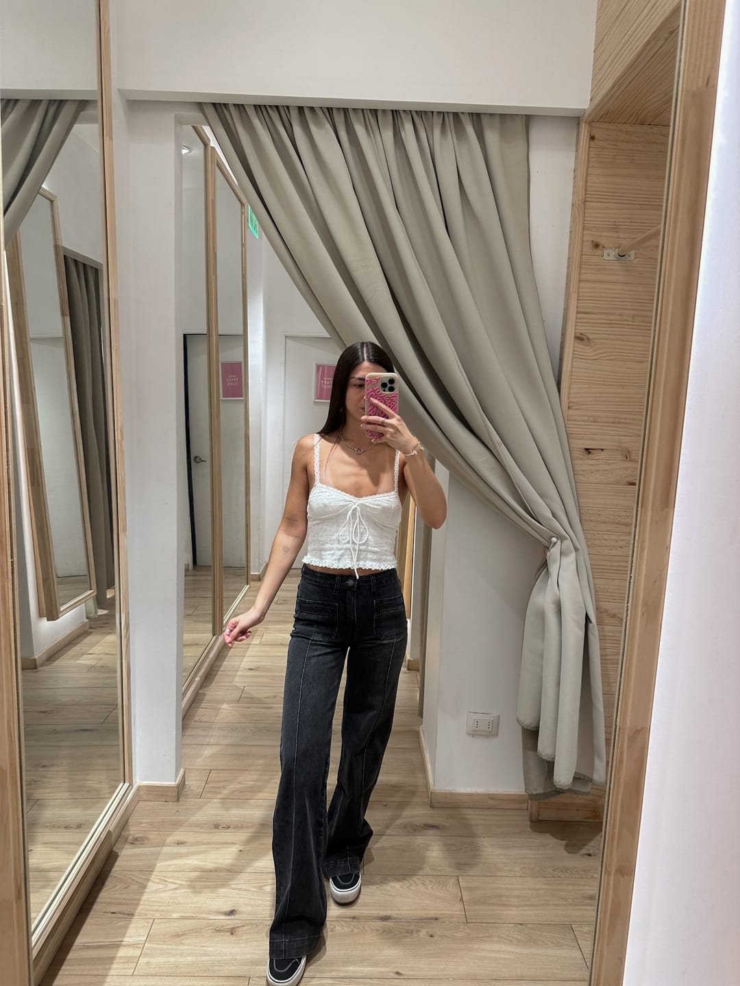 Customer photo review of Pantalón Wide Leg Pocket Black