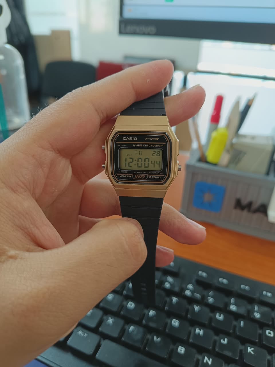 Customer photo review of Reloj Casio Vintage F-91WM-9ADF Dorado/Negro