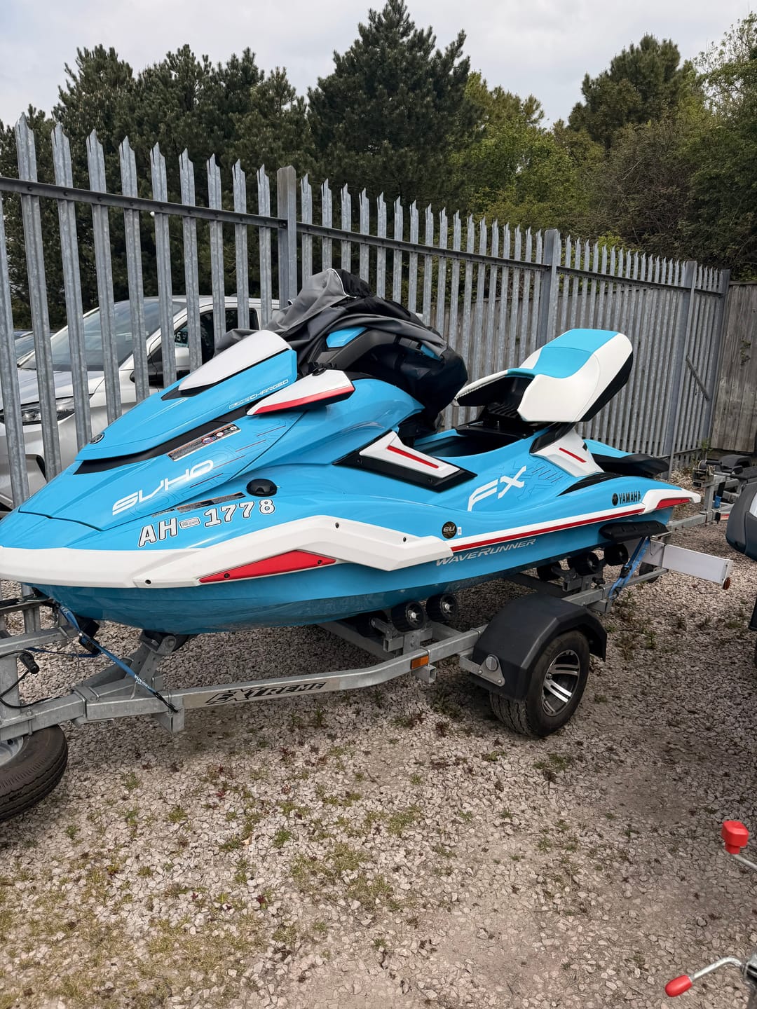 Customer photo review of JET TECH PWC GUNNEL TRACTION PADS