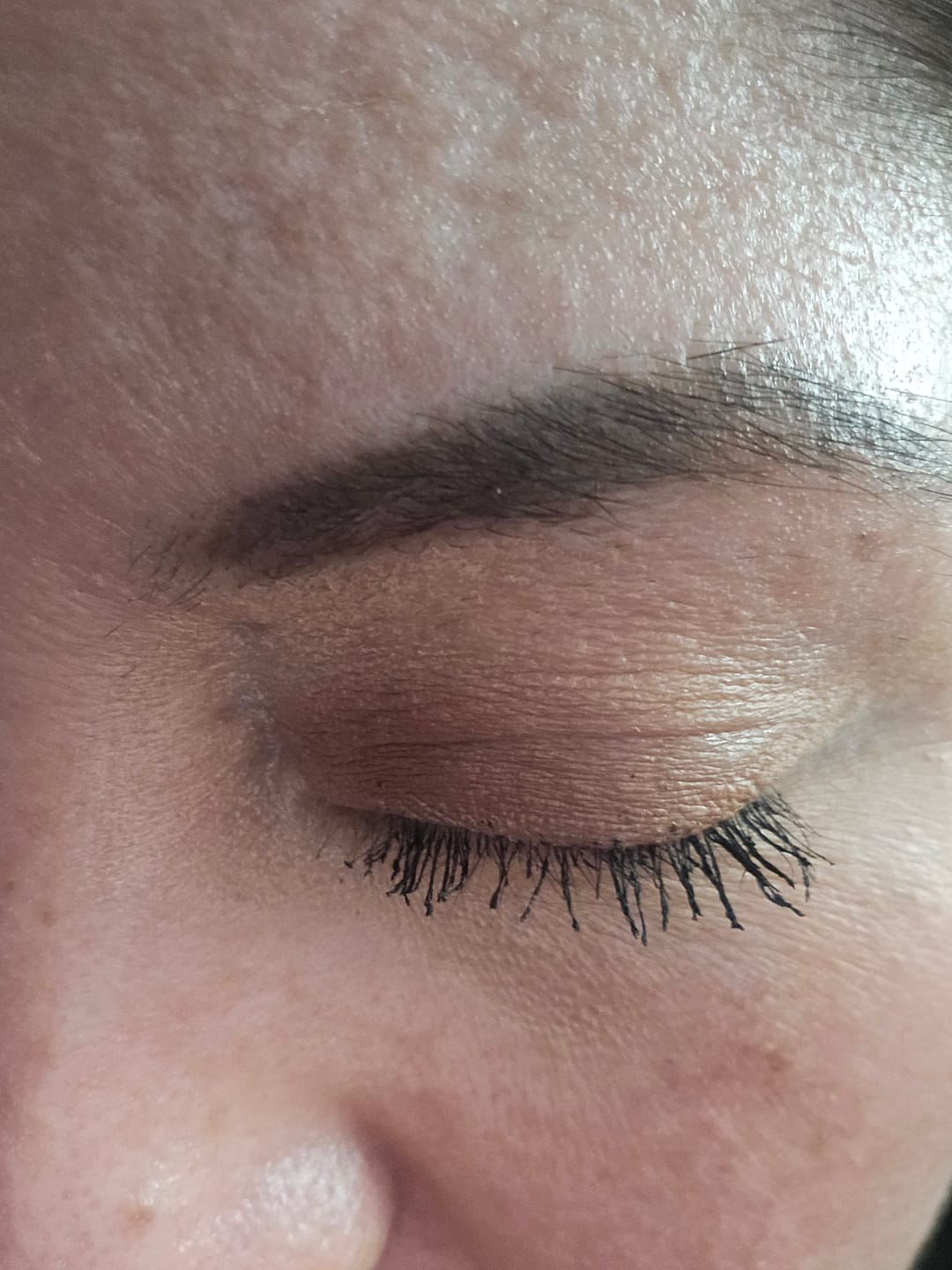 Customer photo review of Suero para pestañas y cejas