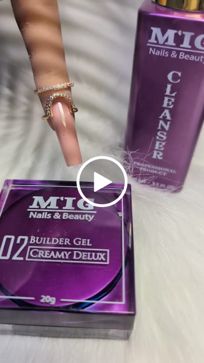 Customer video review of Creamy Delux 2 Builder Gel