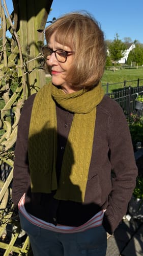 Customer photo review of Brand New Scottish Olive Green Cashmere Cable Scarf
