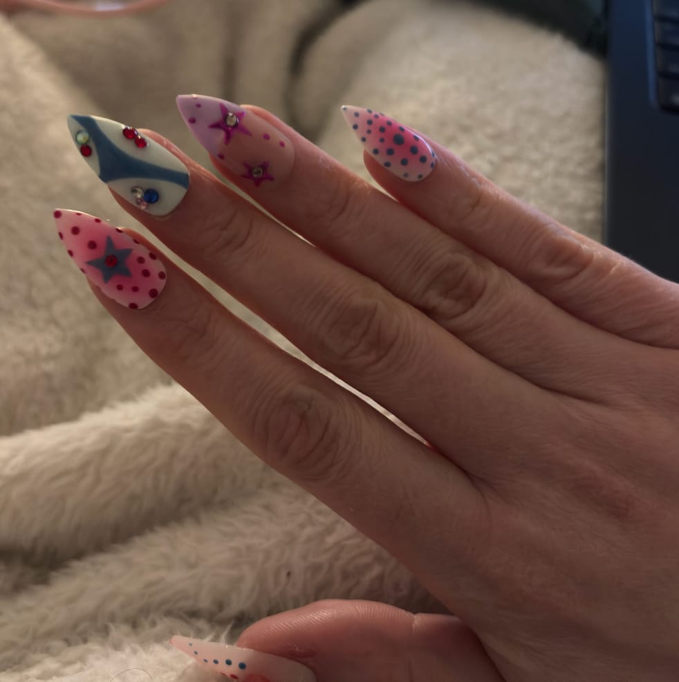 Customer photo review of Custom Nails