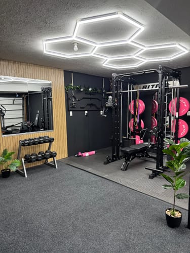 Customer photo review of RitFit M1 & M1 Pro Smith Machine with Cable Crossover System, Multi-Function Squat Rack Power Cage for Home Gym, Power Rack and Packages