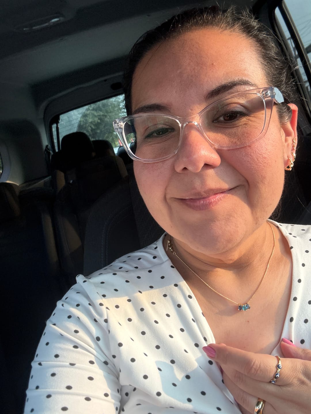 Customer photo review of Personaliza Tu Collar Birthstone Gota Dorado