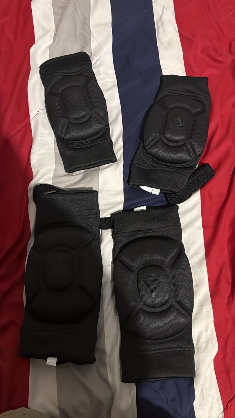 Customer photo review of Coderas HYP + Rodilleras K5 de Espuma para MMA