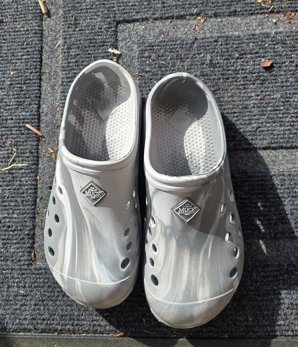 Customer photo review of Women's Muckster Lite Clogs