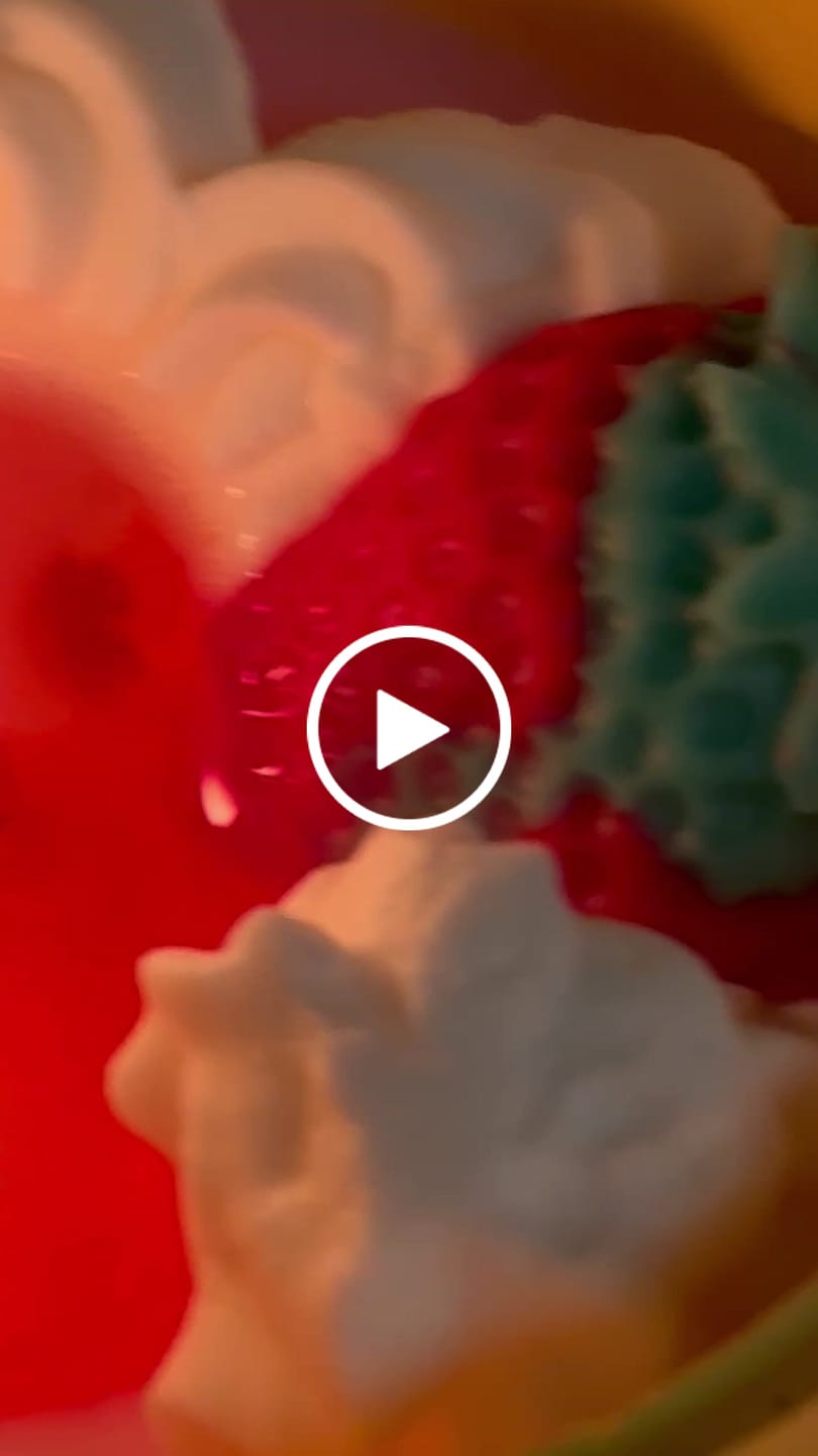 Customer video review of Fragancia FRESA & NATA