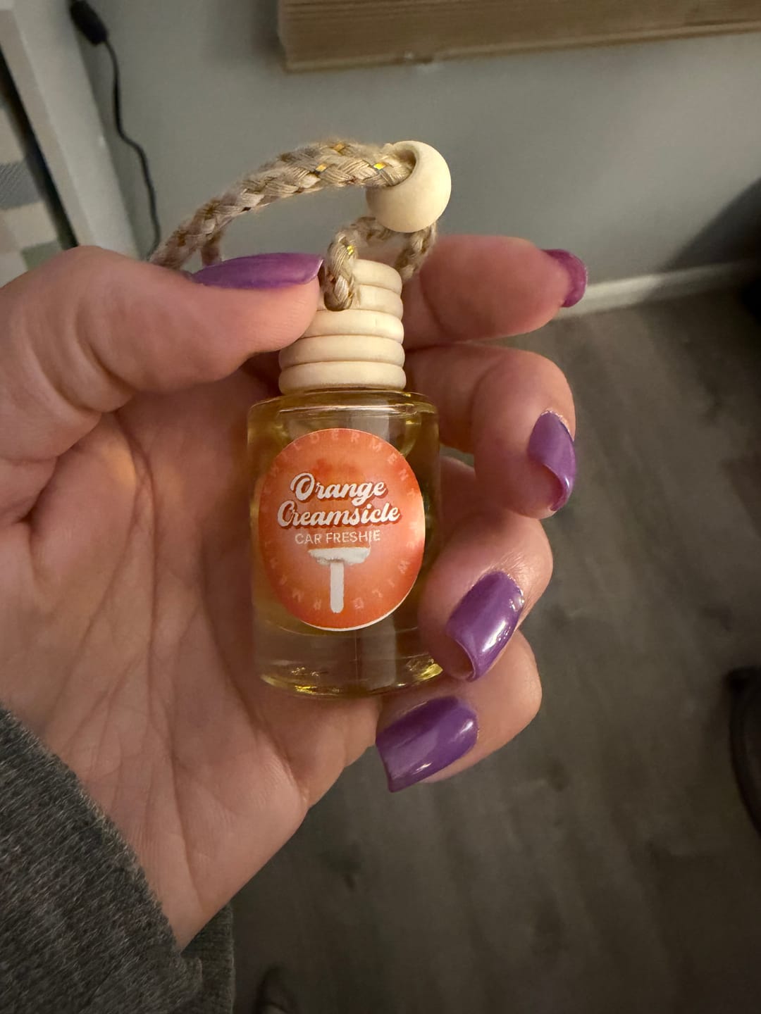 Customer photo review of Orange Creamsicle Car Freshie